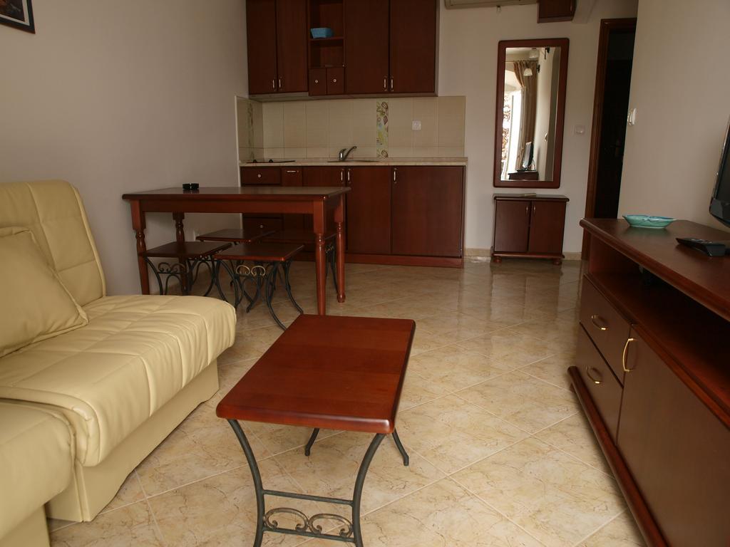 Apartments Obala Dragovic Petrovac Room photo